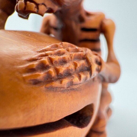 Netsuke Large Skeleton Playing Drum Hardwood Carving Sculpture Japanese Vintage - Picture 9 of 11